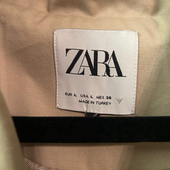 Zara cropped trench coat with raw hem size L - Picture 3 of 3